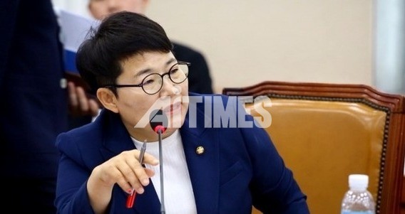 자유한국당 국회의원 임이자 (사진출처 = 임이자 의원실)