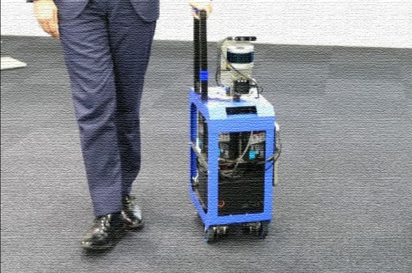 ▲여행 가방형 로봇 ‘AI여행 가방’(사진=임프레스 와치) ©AI타임스