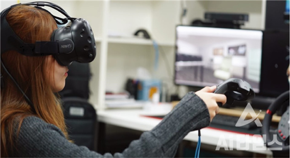 전남정보문화산업진흥원은 지난달부터 12월까지 약 5주에 걸쳐 과학기술정보통신부와 정보통신산업진흥원의 지원을 받아 추진한 ‘VR·AR 산업 전문 인력 양성을 위한 전문교육 프로그램’을 실시했다. (사진=(주)뉴작).