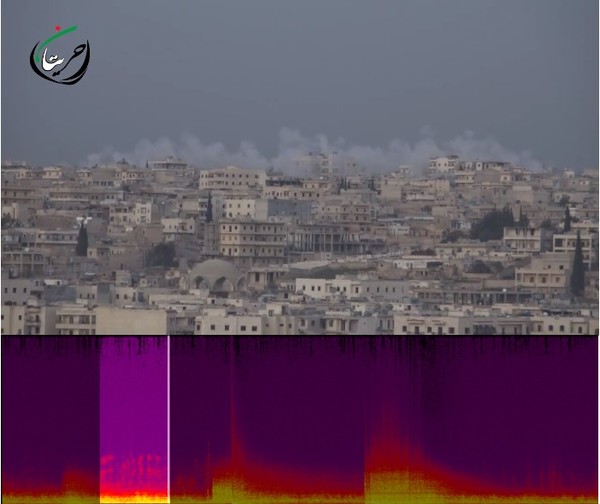 마이크로소프트 엔지니어들이 ‘스펙트럼 프로그램’을 통해 동영상 속 다양한 소리 주파수를 색깔을 입혀 표시한 모습. (사진=Marzena Skubatz for The Wall Street Journal).