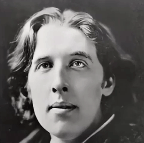 오래 전 사진에서 대문호 오스카 와일드가 깨어났다. (사진=Anna Gibson). 