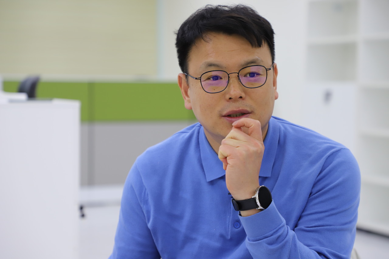 승인기업 협의회의 향후 계획에 대해 말하고 있는 송영기 스프링클라우드 대표.
