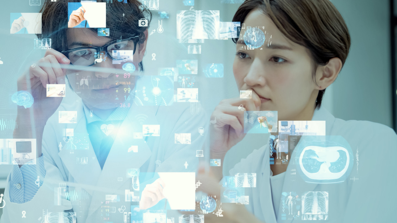 광주 시민들이 체감할 수 있는 인공지능(AI) 서비스 발굴이 시급하다는 지적이 꾸준히 제기돼 왔다. 이에 광주시와 5개 자치구가 공동으로 'AI 보건소' 등 시민 체감형 사업을 진행키로 했다. 사진은 기사의 이해를 돕기 위한 자료 사진. (사진=셔터스톡 제공).