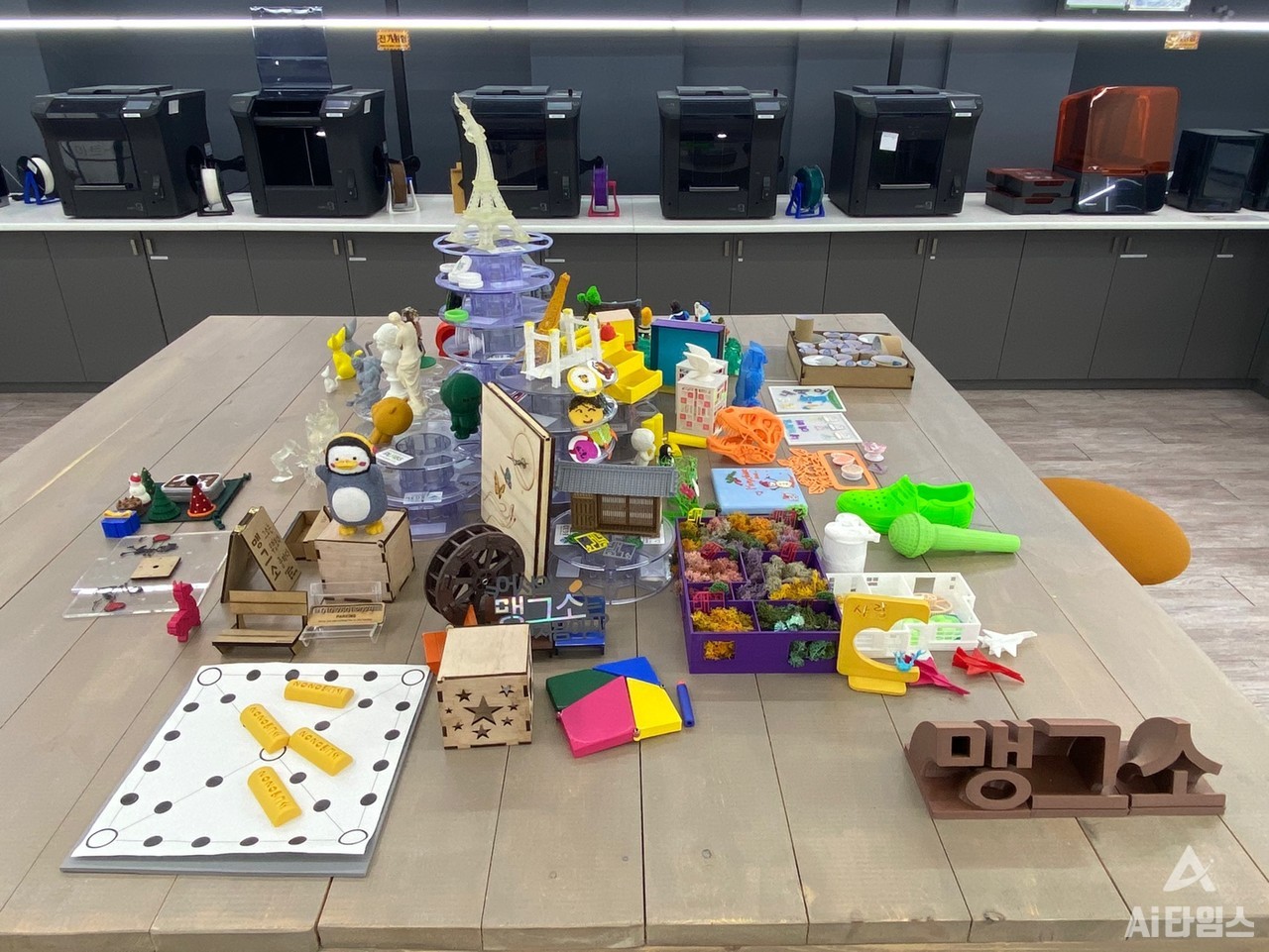 5일 어린이날을 맞아 광주광역시 광산구 청소년문화의집 야호센터에 개소한 아트-메이커스(첨단기술 공방) '맹그소'는 3D 프린팅 기법을 활용해 다양한 창작교육을 실시하는 곳이다. (사진=박혜섭 기자).  