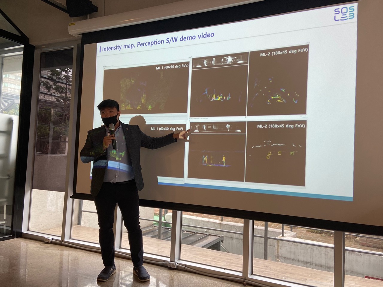 정지성 에스오에스랩 대표가 라이다 기술에 대해 설명하고 있다. (사진=박혜섭 기자). 