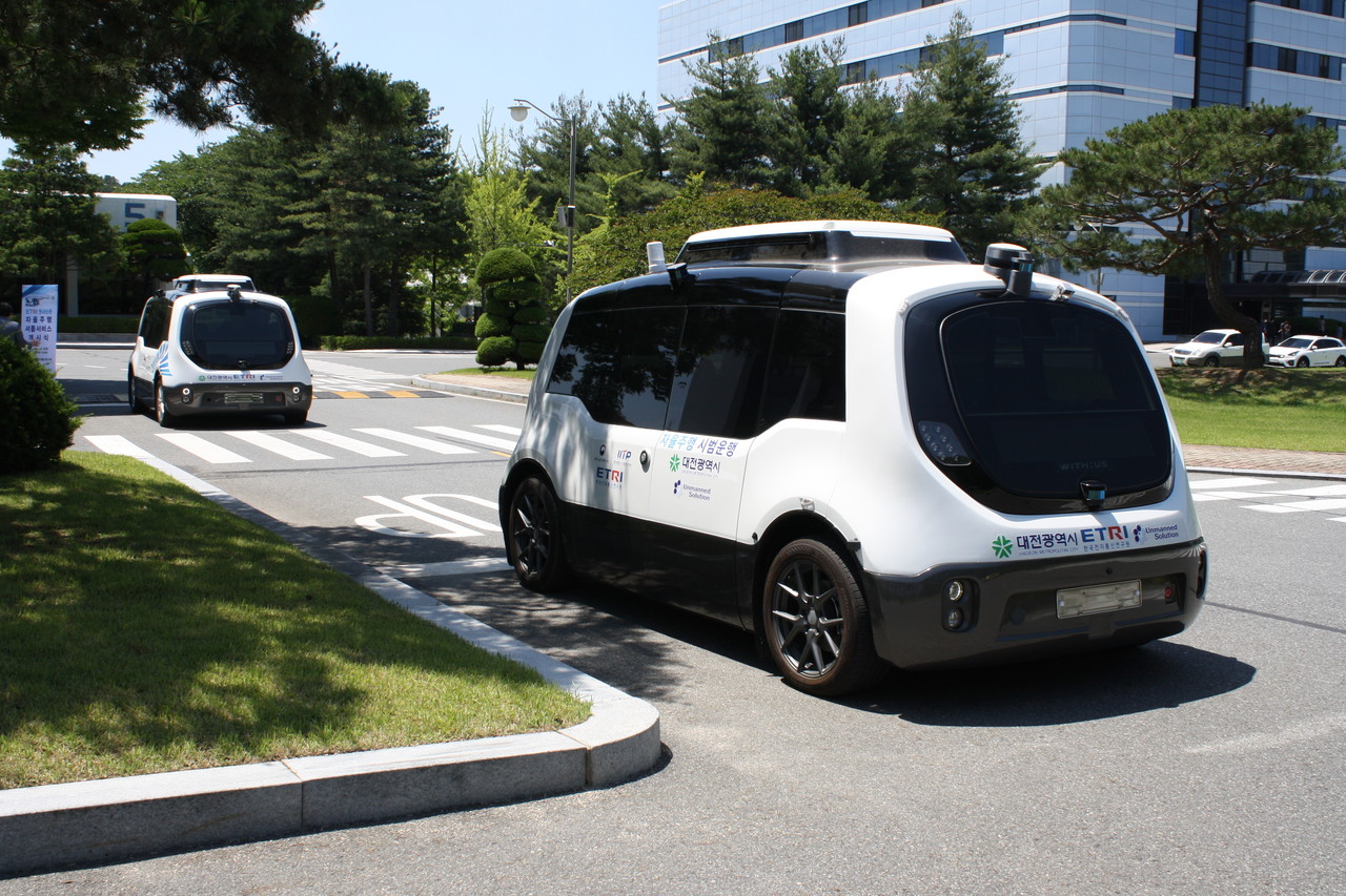 ETRI 자율주행차 오토비 모습(사진=ETRI)
