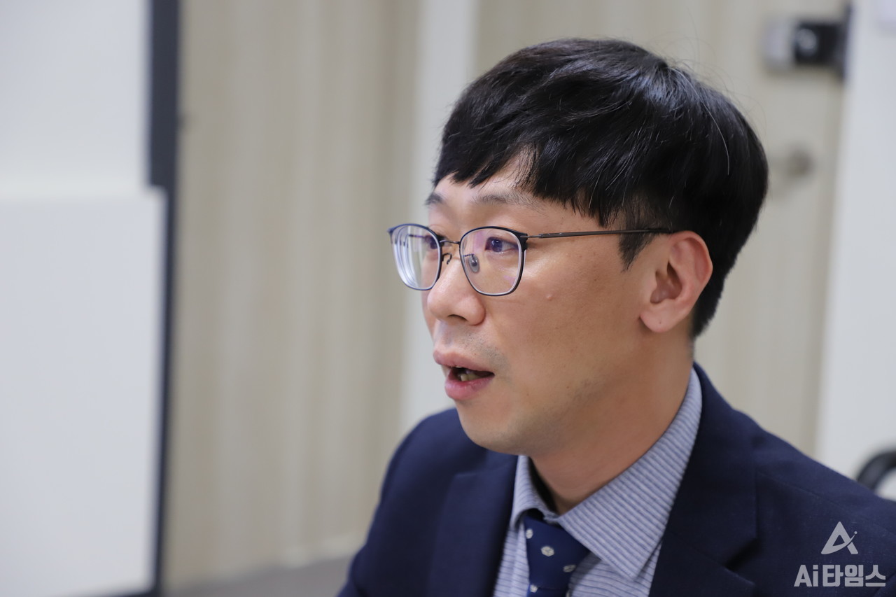 김 대표는 “기술에 대한 입증도 완료가 됐고, 시제품 출시도 돼 개발 고도화로 시장진입을 준비하고 있다”며 “교육‧의료분야 새로운 패러다임 이끌어 가고 싶다”고 포부를 밝혔다. (사진=유형동 기자).