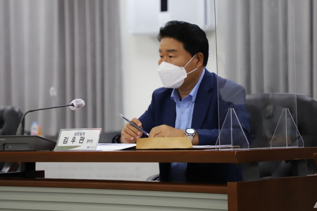  김우관 남도일보 본부장은 “블루 이코노미 사업이 너무 광범위해 출입 기자들조차 파악하기 쉽지 않다”며 “눈에 띄게 손에 쥐어지는 것이 없다는 것도 고민해야 할 문제”라고 지적했다. (사진=구아현 기자).