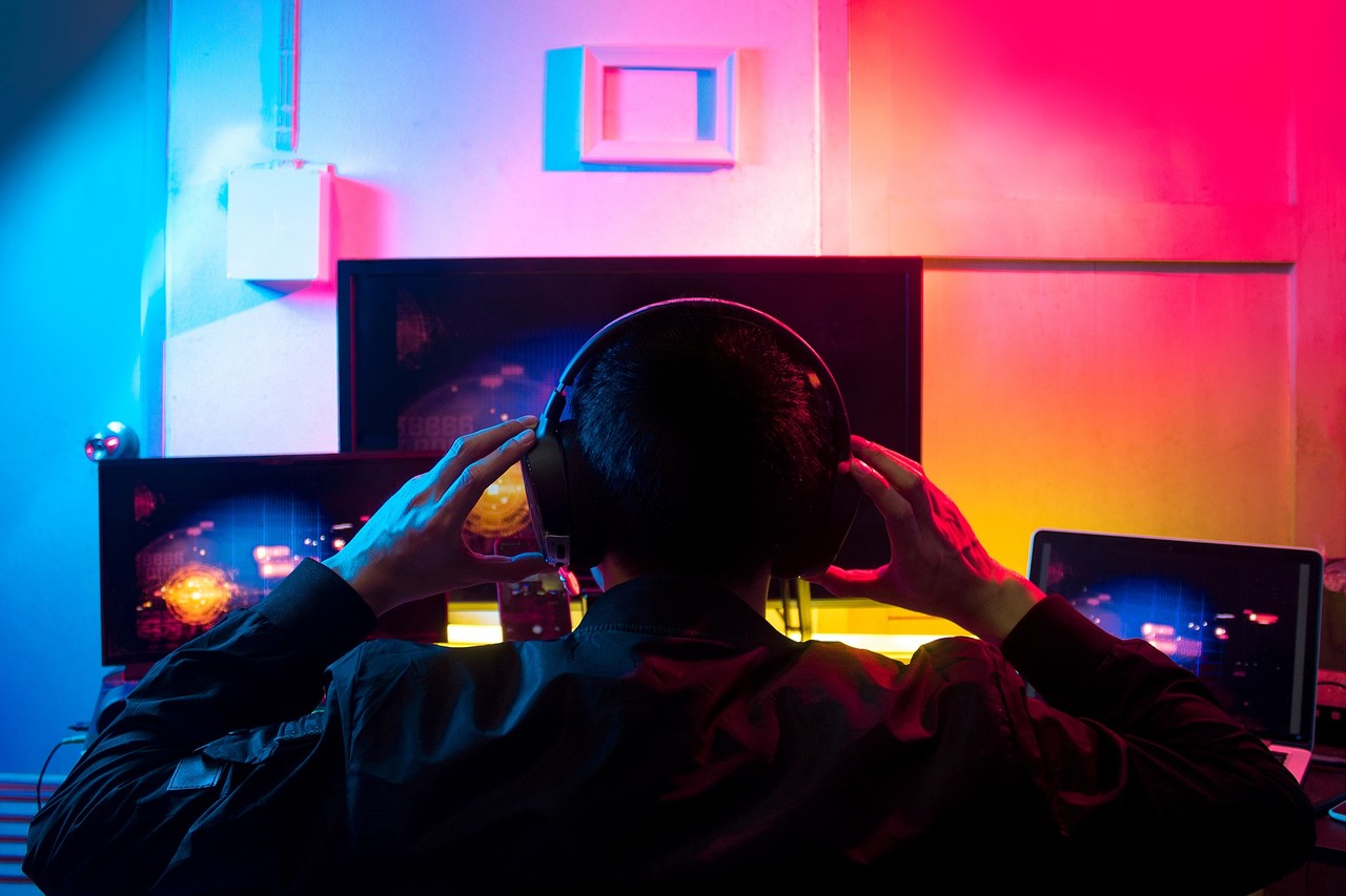 광주과학기술원(지스트‧GIST) 융합기술학제학부의 김경중‧김승준‧홍진혁‧송은성 교수팀이 제안한 ‘인간 중심 게임 인공지능 기초연구실’이 과학기술정보통신부 지정 기초연구실(BRL)에 선정됐다. '인간 중심 게임 인공지능' 기술은 게임 플레이어를 만족시키기 위해 재미‧흥미‧몰입‧개인화 측면에 초점을 맞춘 AI 기술을 연구하는 것을 목표로 한다. (사진=셔터스톡).