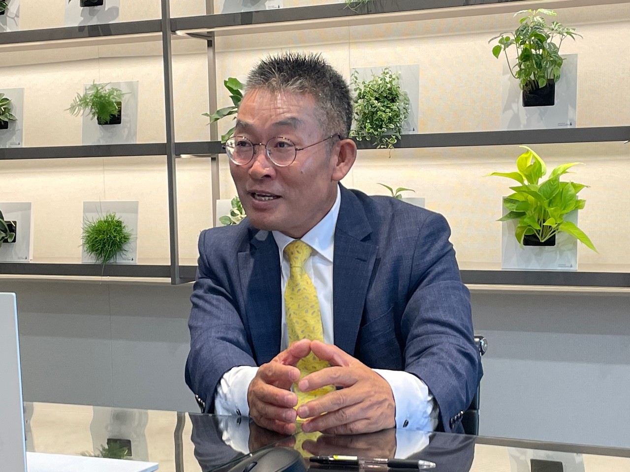 글로벌 모니터 김수헌 대표와의 인터뷰 중  서재영 상무가 답변하는 모습(사진=이하나 기자)