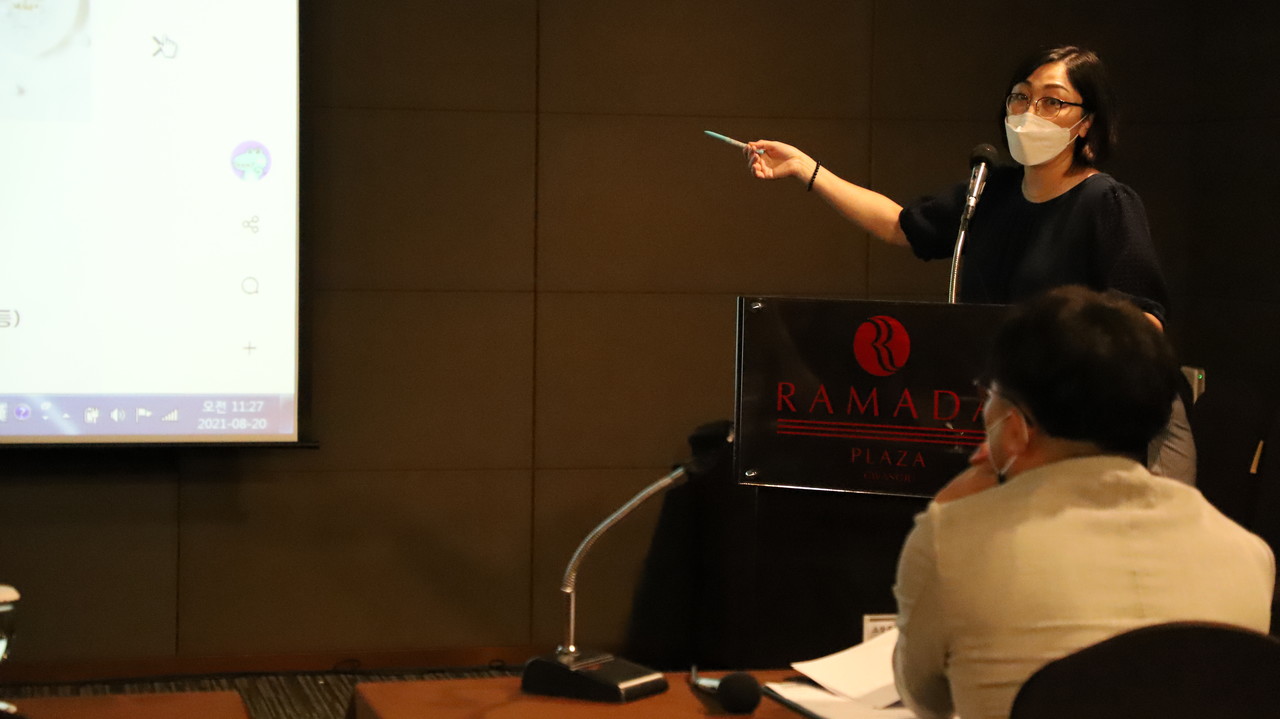 20일 광주 라마다 호텔 4층에서 열린 피칭대회에서 한 예비 창업자가 사업 아이템과 비전에 대해 프레젠테이션을 하고 있다. (사진=구아현 기자).