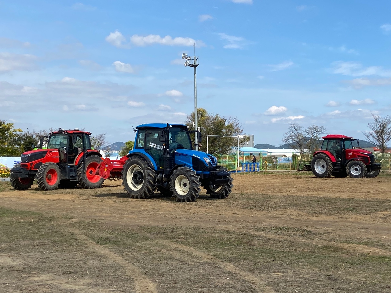 농식품홍보존에 자리한 농기계 시연장 모습. (사진=박혜섭 기자). 