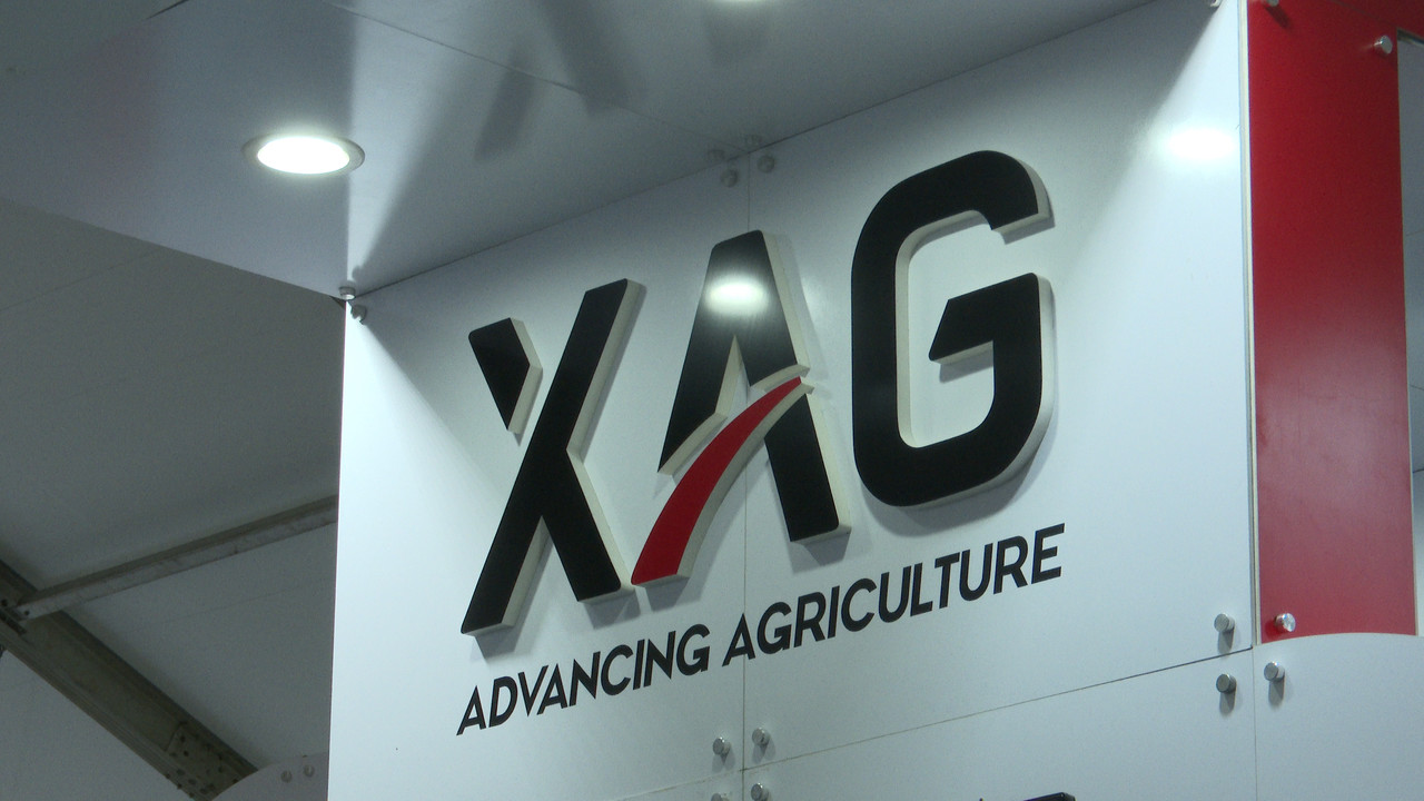 국제농업박람회장 내부 마련된 준시스템 부스. 해당 부스에서는 지페이 드론의 특수성과 효과에 대해 홍보했다. (사진=나호정 기자).