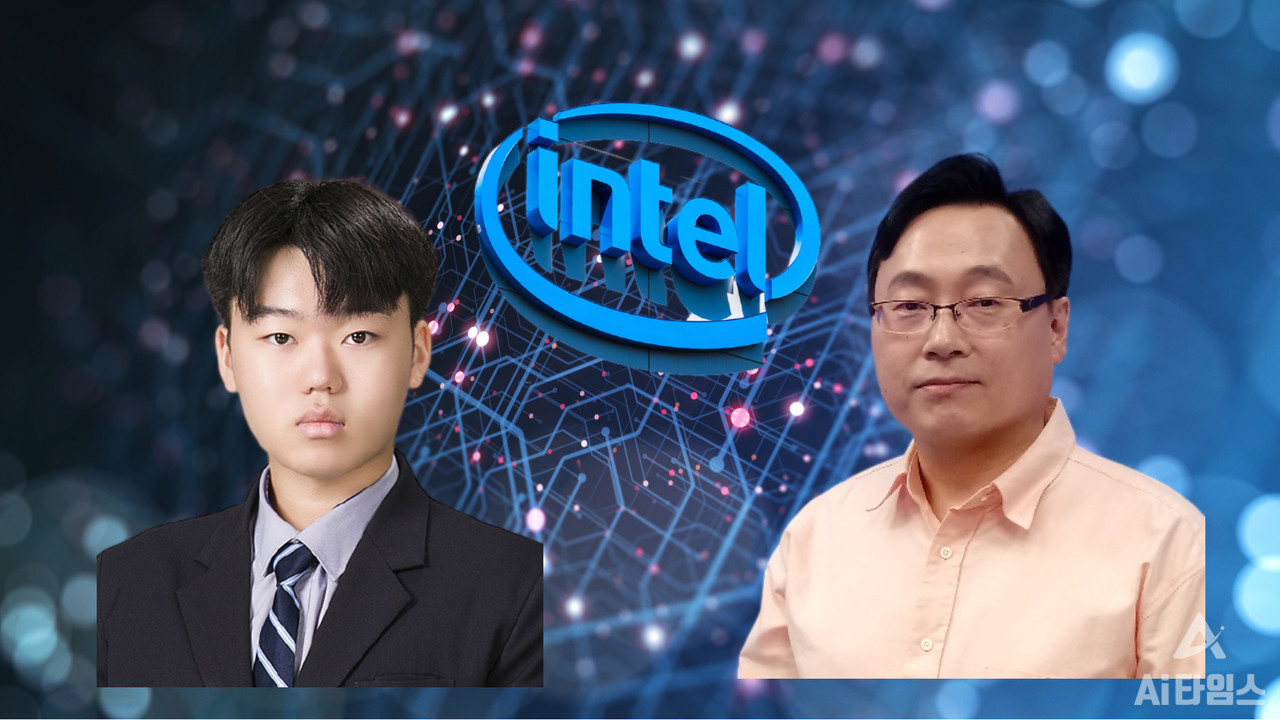 'AI 글로벌 임팩트 페스티벌'에서 대상을 수상한 박준우 부산기계공업고등학교 학생(왼쪽)과 장병철 한양대 교수(오른쪽).