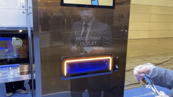 식판 디스펜서 (영상=김미정 기자/편집=김미정 기자)