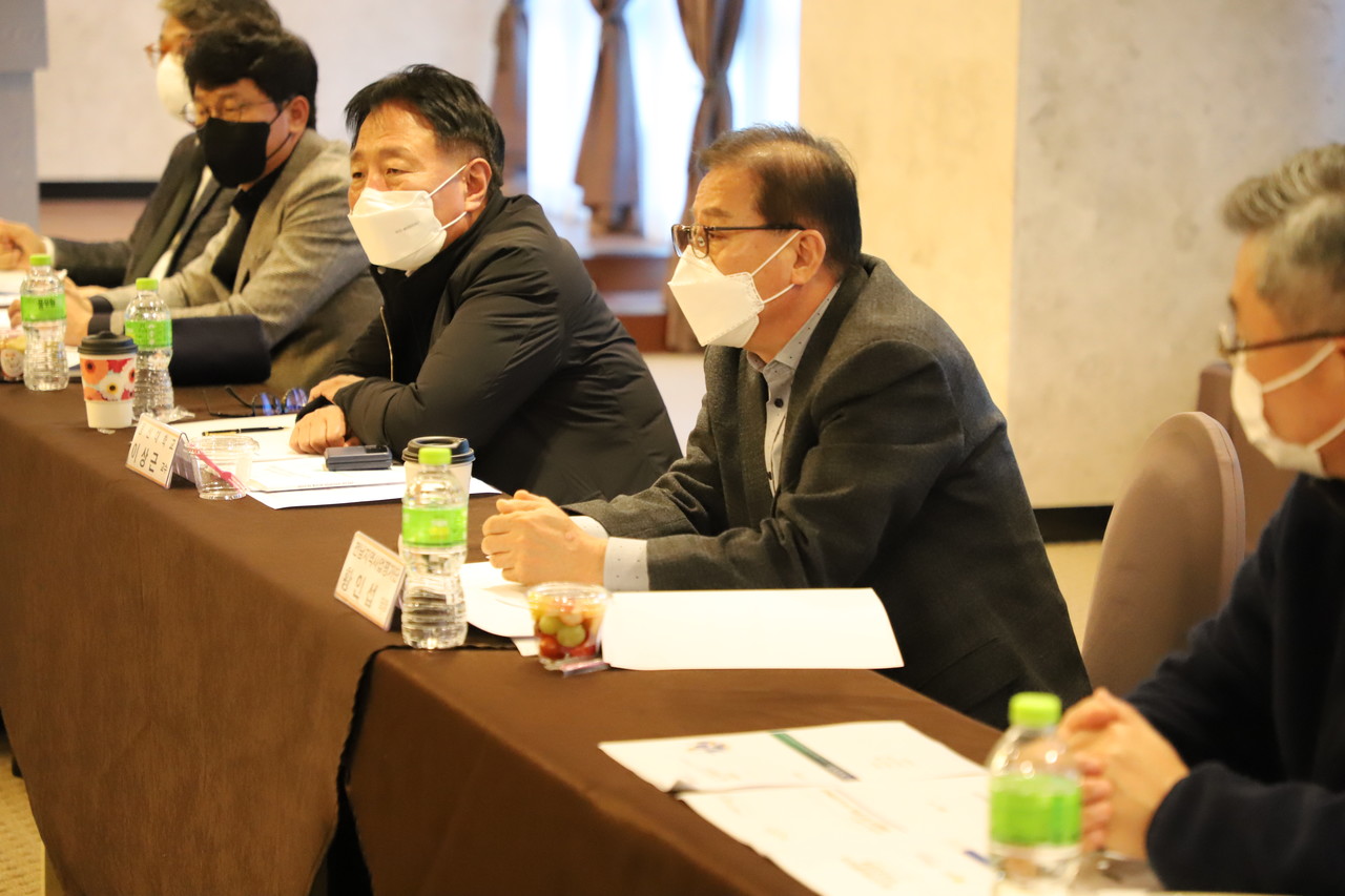 황인섭 전남지역사업평가단 단장은 인력 부족 문제에 대해 "지자체·기관·기업 모두 함께 머리를 맞대서 반드시 해결해야 한다"고 강조했다. (사진=나호정 기자).