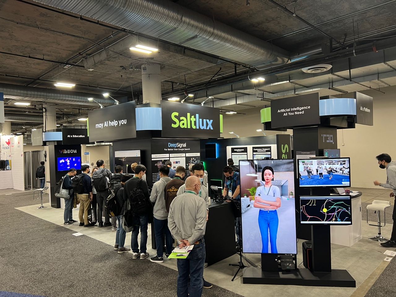 솔트룩스는 이번 CES에서 메타휴먼 '에린'을 최초 공개했다.