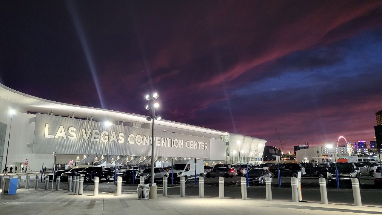 (미국 라스베이거스=AI타임스) 윤영주 기자 = 세계 최대 가전·정보기술(IT) 전시회 'CES 2022'가 열리는 컨벤션센터 현장. 