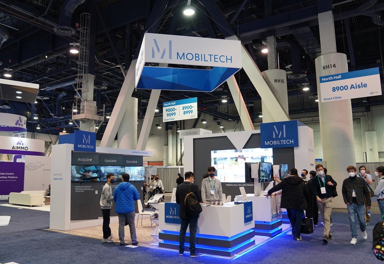 모빌테크는 5~7일(현지시간) 미국 라스베이거스에서 열린 ‘CES 2022’에 참가해, 인공지능(AI) 기술 기반 3차원 도시 데이터 솔루션 '레플리카 시티'를 공개해 주목을 받았다. (사진=모빌테크 제공).