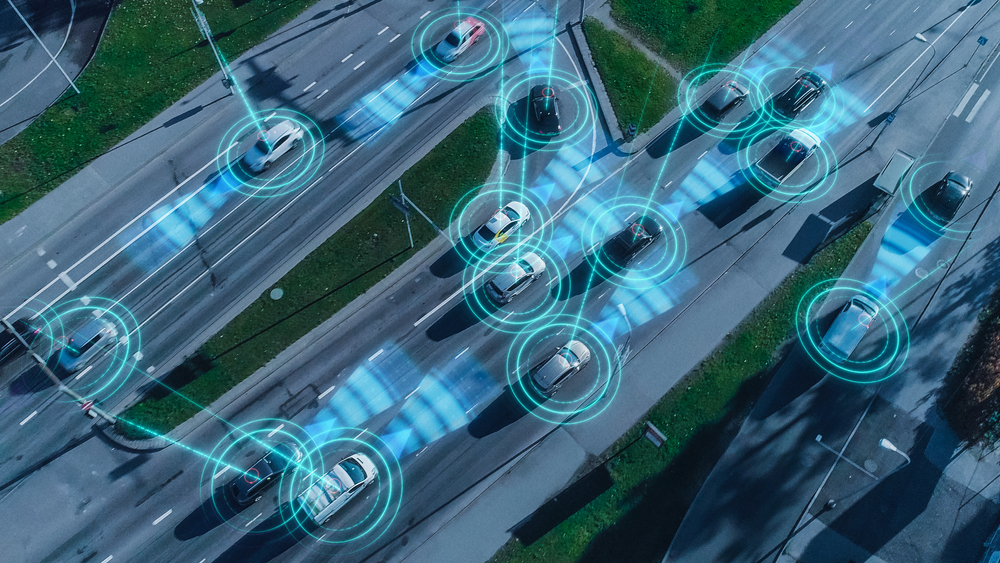 IoT와 AI 발전은 교통 혼잡을 줄일 수 있는 열쇠로 평가된다. (출처=셔터스톡)