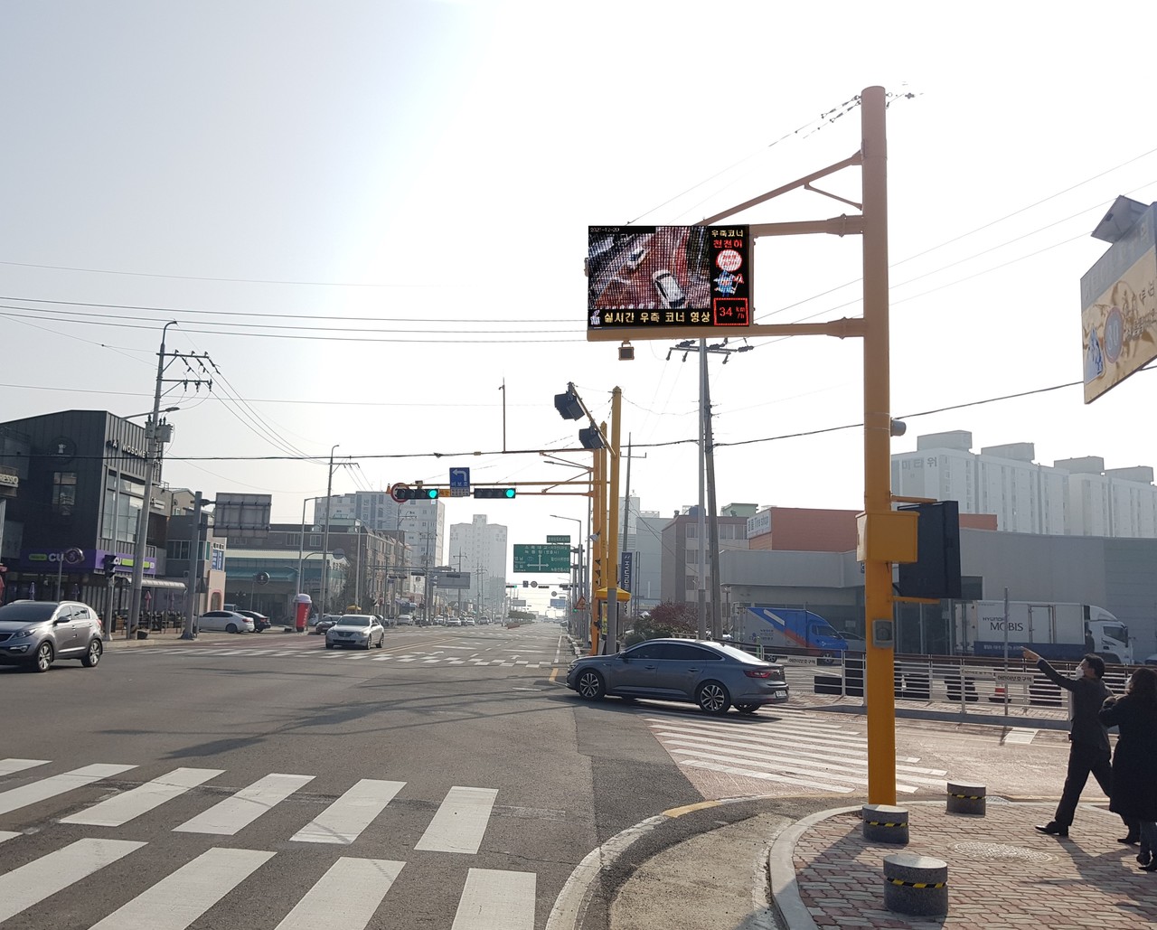 전남 고흥군 녹동초등학교에 설치해 운영중인 AI교통안전시스템 '스마트 아이(Smart Eye)' (사진=전남도 제공).