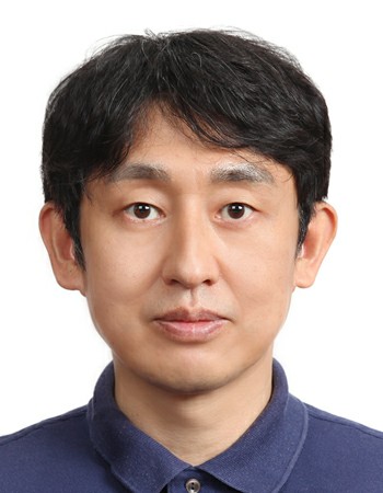 조선대학교 IT융합대학 컴퓨터공학과 신석주 교수(사진) 연구팀이 국제전기전자공학회(IEEE)에서 후원하는 제36회 정보 네트워킹 국제학술대회(ICOIN)에서 최우수 논문상을 수상했다. (사진=조선대학교 제공).