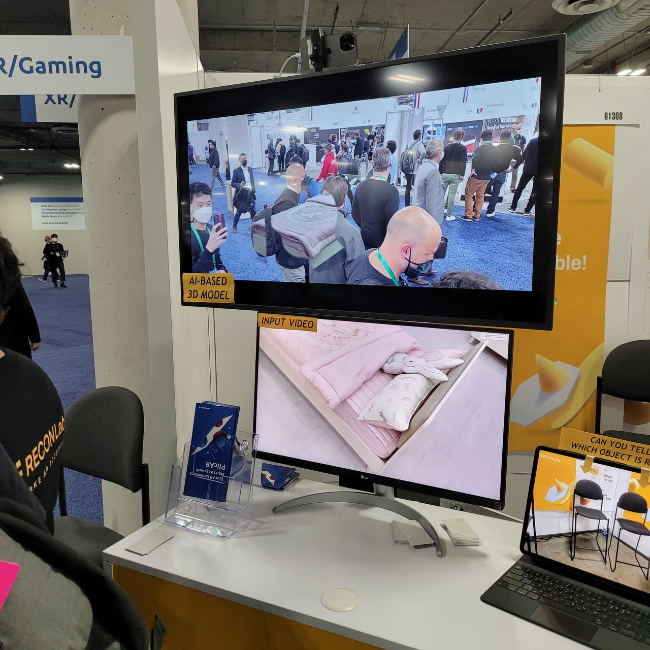 AR 커머스 솔루션 기업 ‘리콘랩스'가 CES 2022 유레카 파크에 부스를 마련하고, 차세대 AR 커머스 서비스형 소프트웨어(SaaS) ‘플리카(PlicAR)’를 전격 공개했다. (사진=리콘랩스 제공). 