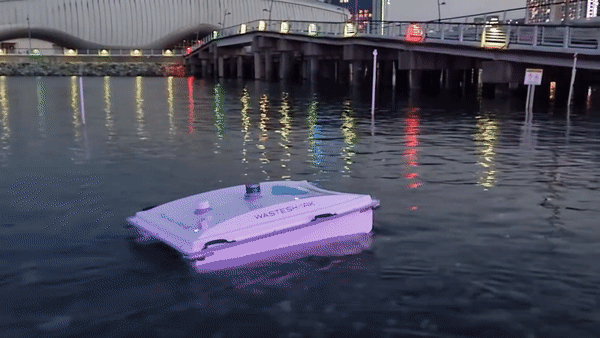 ㈜스프링클라우드의 자율주행 모빌리티 서비스 플랫폼 '오페라WS'가 여수 몽돌해수욕장에서 시연되고 있는 모습. 오페라WS는 해변과 항구 등의 쓰레기를 제거할 수 있다. (영상=스프링클라우드 유튜브).