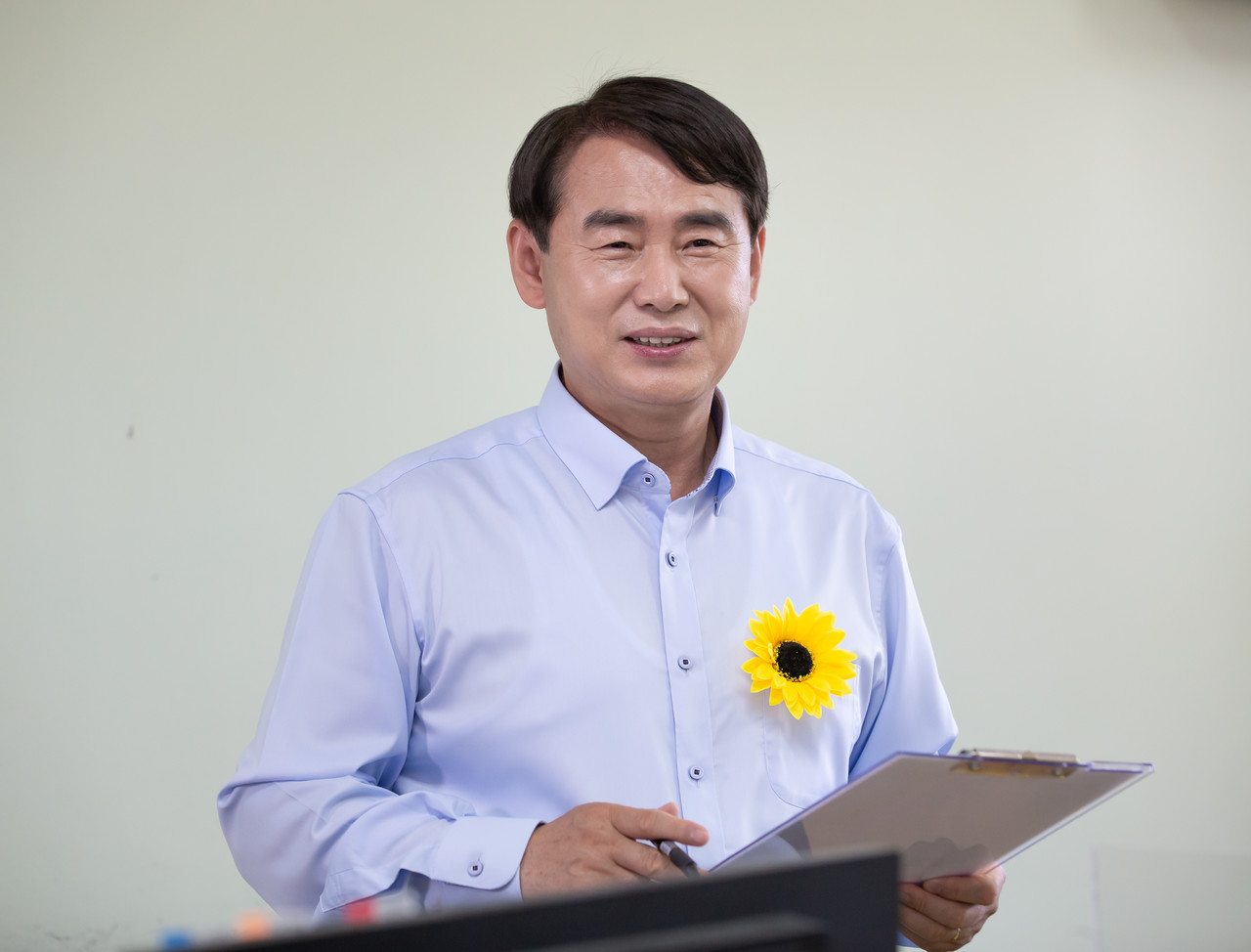 광주광역시의 인공지능(AI) 교육을 책임질 광주광역시교육감이 확정됐다. AI 중심도시 광주의 미래 인재 육성에 순풍을 불어넣을 수 있을지 주목된다. (사진=이정선 캠프 제공).