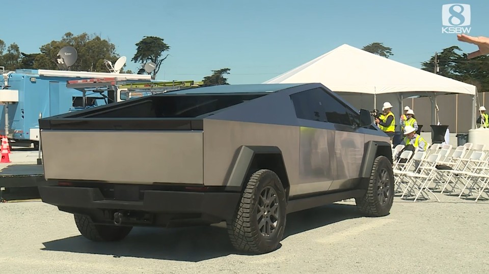 미 지역방송 KSBW가 공개한 영상 속 사이버트럭(사진=KSBW홈페이지)