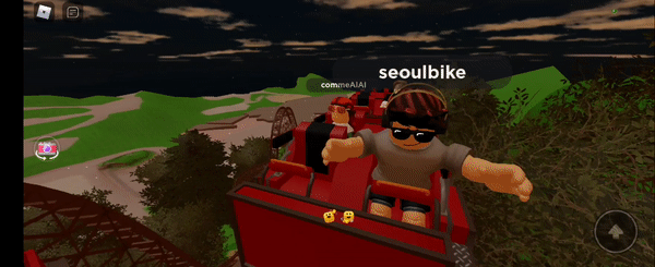 메타에버랜드의 'T익스프레스'를 타보니 탑승자 시점에서 천천히 올라갔다가 급하강하는 느낌이 제법 생생했다. (사진=로블록스 플래이댑 랜드 캡처).