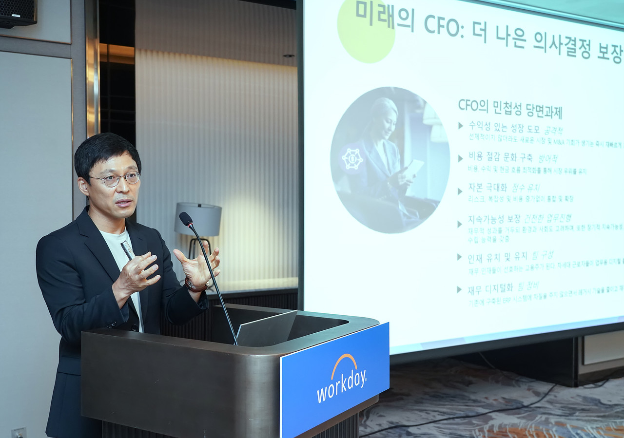 이상훈 워크데이코리아 지사장은 "데이터 기반 프로세스가 뒷받침되고 디지털 스킬과 업무 문화를 개선하는 기업이 앞으로의 불확실한 비즈니스 환경에서 성공할 수 있는 최적의 포지션을 확보하게 될 것"이라고 말했다. (사진=워크데이)