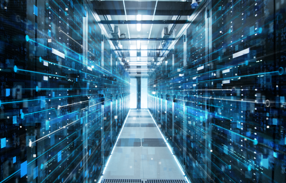 전문가들은 기후변화에 따른 데이터 센터 체질을 개선해야 한다는 목소리를 높이고 있다. (사진=셔터스톡)