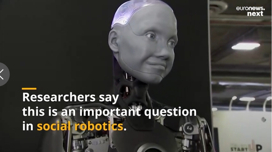 이탈리아 연구자들이 로봇을 좀 더 사람처럼 동작하도록 만드는 방법에 대한 연구 결과를 내놨다. (사진 : 유로뉴스 동영상 캡처)