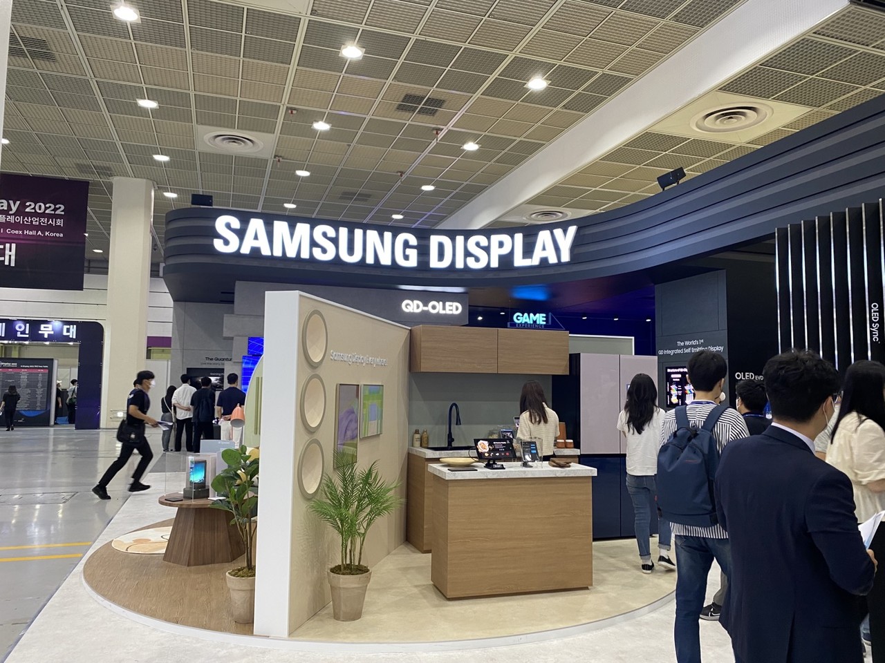 삼성디스플레이는 그동안 탄소 배출을 절감해 상품 제작하는 데 힘썼다. (사진=김미정 기자)