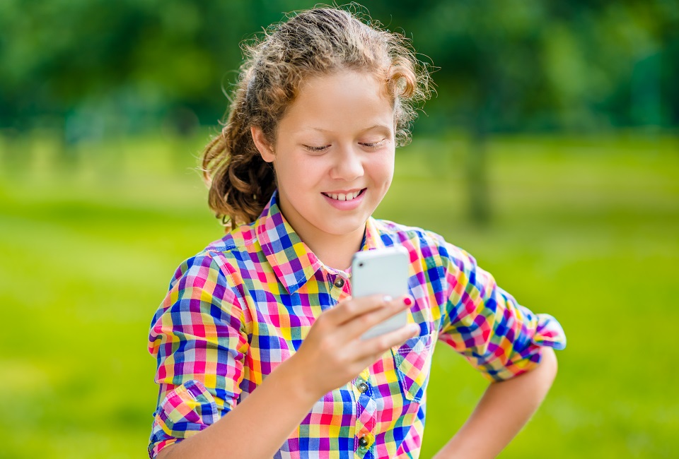 10대의 SNS사용 관련 이미지(사진=셔터스톡)