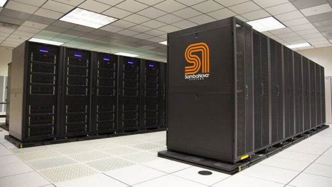 AI 스타트업 삼바노바 시스템즈는 ‘데이터스케일 SN30’이라는 새로운 하드웨어-소프트웨어 통합 AI 시스템을 출시했다. (사진=삼바노바)