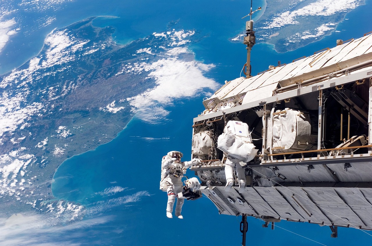 Cena da estação espacial (Foto = pixabay)