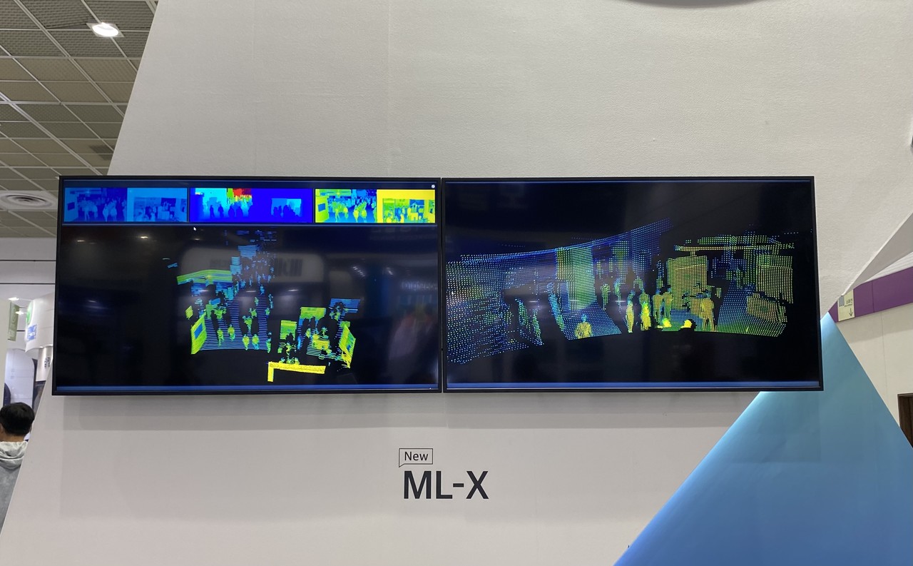 에스오에스랩은 서울 코엑스에서 열렸던 한국전자전 2022에 참가해 차세대 3D 고정형 라이다 'ML-X'를 전시했다.