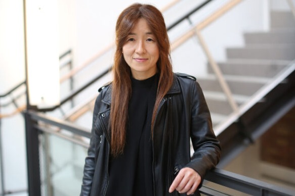 최예진 워싱턴대학교 컴퓨터 공학부 교수가 올해의 맥아더 펠로우 가운데 한 명으로 선정됐다. 최 교수는 자연어 처리를 사용해 추론할 수 있고, 인간 언어의 함축된 의미를 이해할 수 있는 AI 시스템을 개발하고 있.(사진=맥아더 재단)