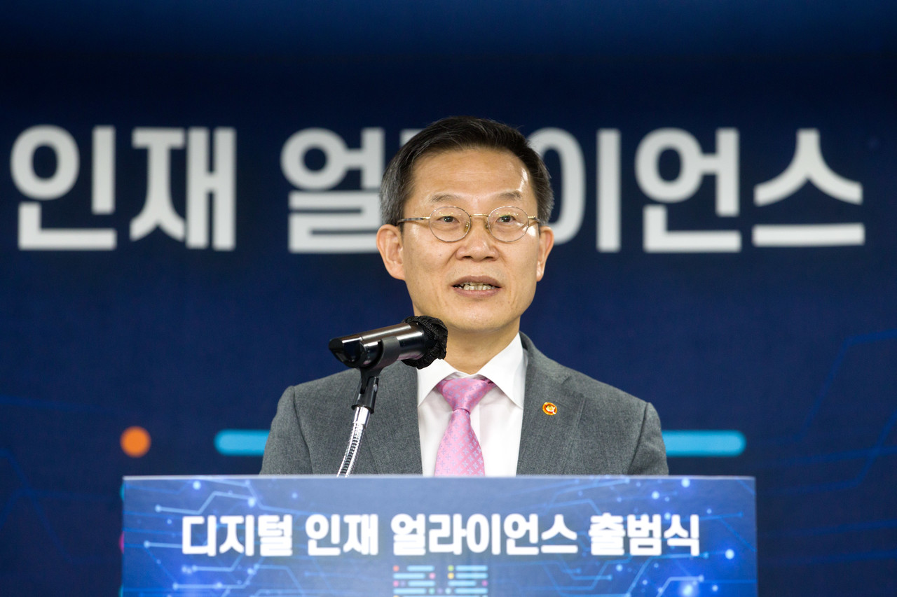 이종호 장관이 디지털 인재 얼라이언스 출범식에 참석해 인사말을 하고 있다. (사진=과기정통부)
