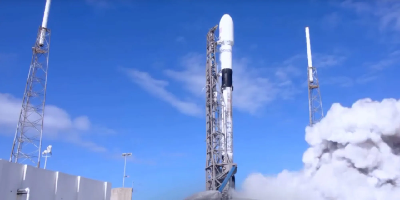 SpaceX의 Starlink 위성은 2019년부터 궤도에 진입했다.