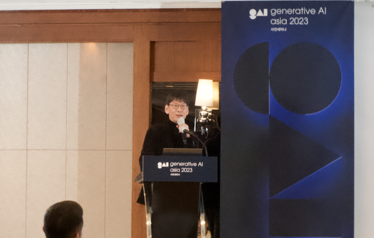 전병곤 프렌들리 AI 대표가 최근 생성 AI의 기술 변화에 대해 설명하고 있다.