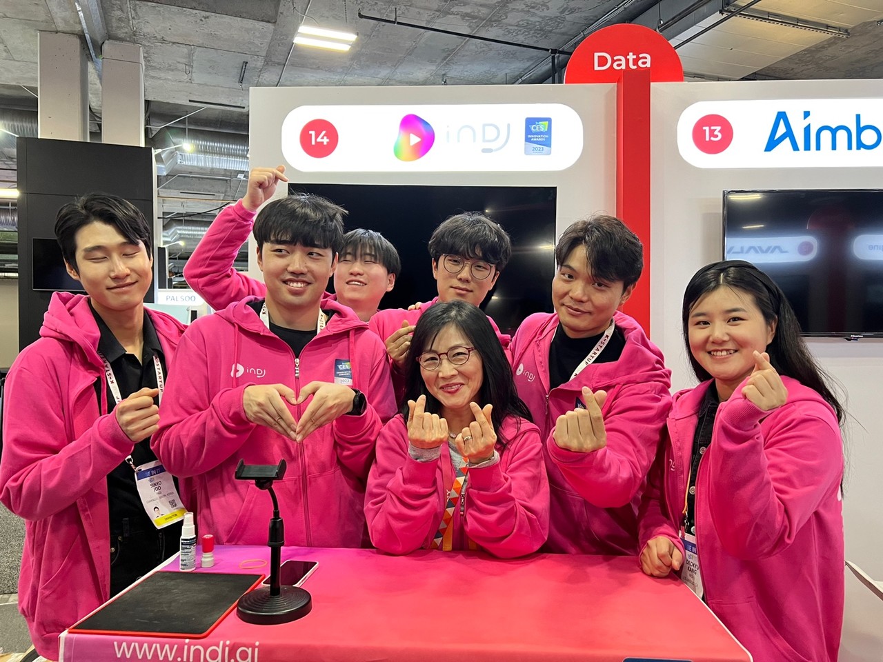 CES 2023에 참가한 인디제이 관계자들