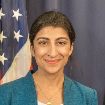 (사진=X, 리나 칸)