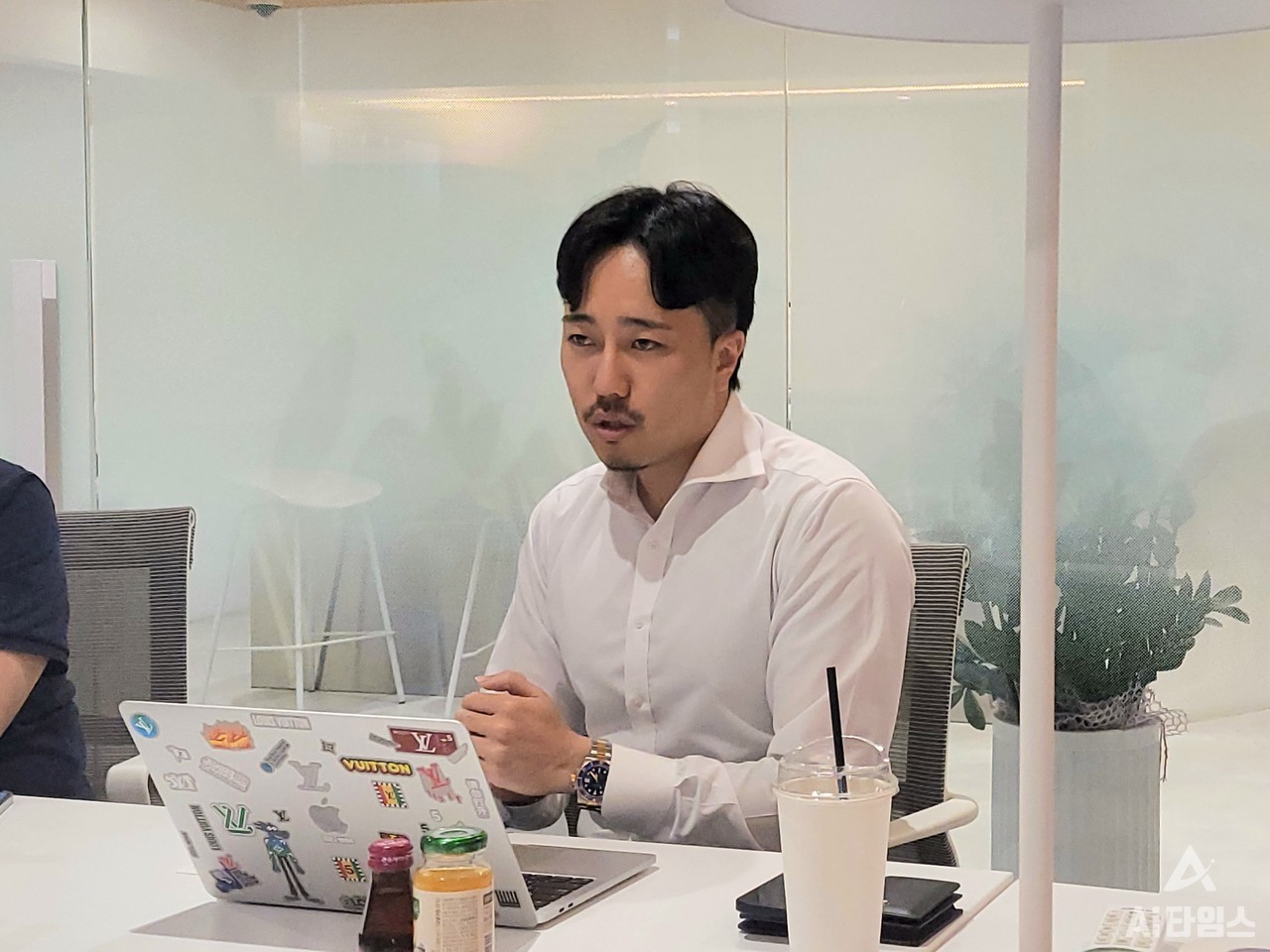 신경태 대표가 IP 확보 과정을 설명하고 있다.