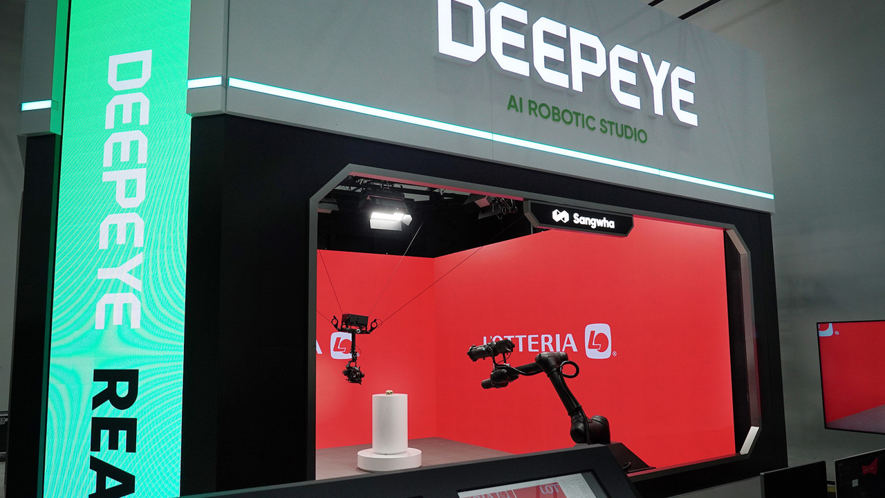 딥아이 스튜디오에서 버거를 3D 스캐닝하는 장면 (사진=상화) 