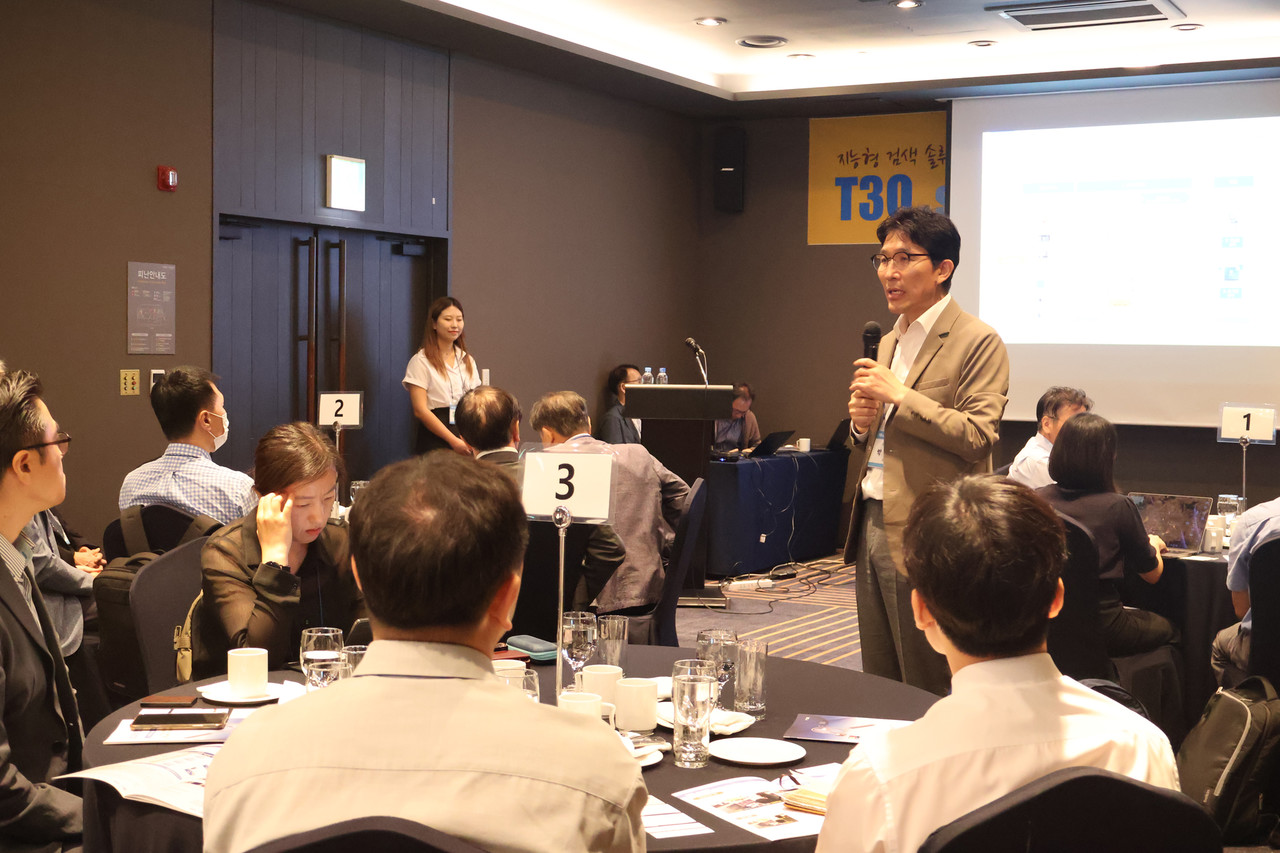 박병훈 대표가 티쓰리큐 써치에 대해 설명하고 있다. (사진=티쓰리큐)