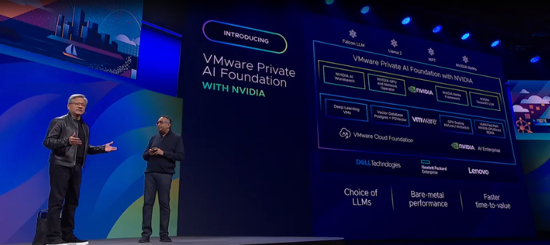 젠슨 황 엔비디아 CEO(왼쪽)와 라구 라구람 VM웨어 CEO가 'VM웨어 익스플로어 2023'에서 제휴를 발표하고 있다. (사진=VM웨어)
