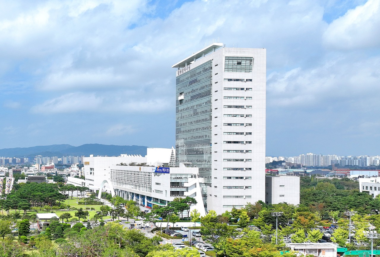광주가 그린카진흥원, 한국자동차연구원 등과 협업해 지역부품업체를 대상으로 미래차 핵심부품인 소프트웨어(SW), 전자부품 등 전환 지원에 나선다. (사진=광주)